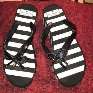 Kate Spade ♠️ Flip flops.